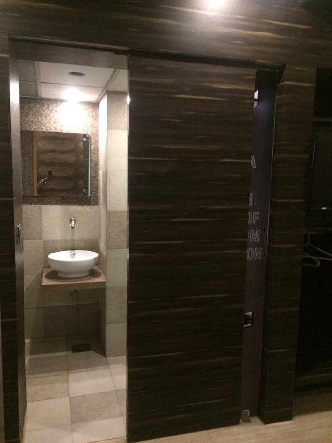 Silver Sands Beach Resort Daman Ngoại thất bức ảnh